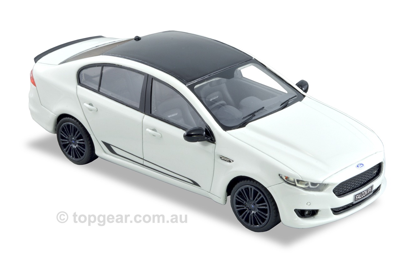 Ford Falcon XR8 Sprint  – Winter White